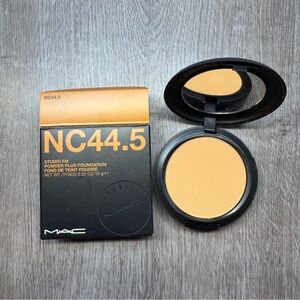 Mac Studio Fix Powder Plus Foundation NC44.5 Oil Shine Control Full Coverage 15g